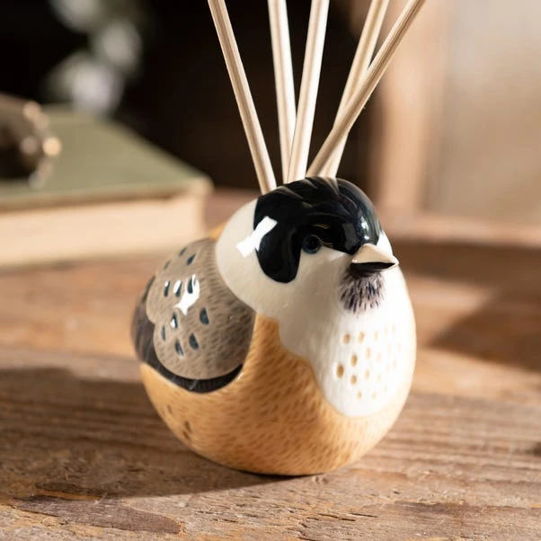 Willow Tit Sandalwood, Amber & Cedar Diffuser 6 Willow Tit Sandalwood, Amber & Cedar Diffuser - Image 4