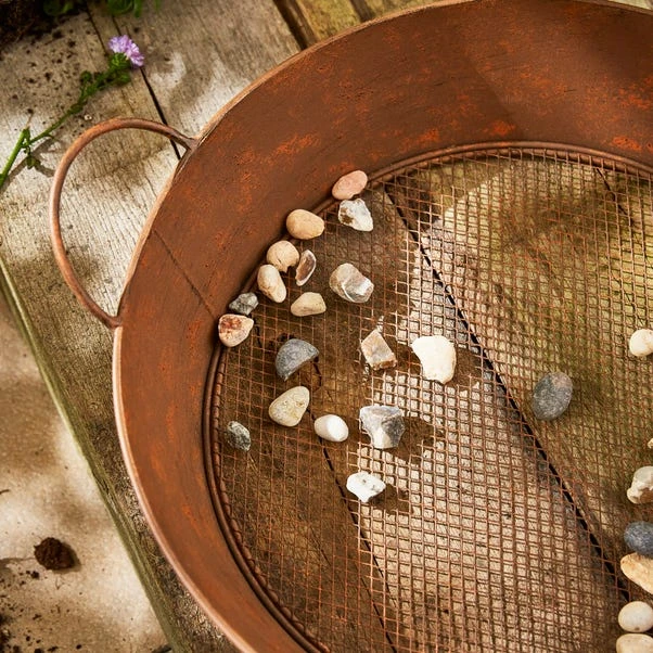 Iron Rust Garden Sieve 4 Iron Rust Garden Sieve - Image 2