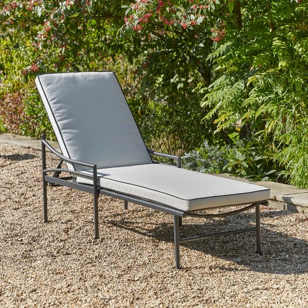 Windsor Lounger 6 Windsor Lounger - Image 4
