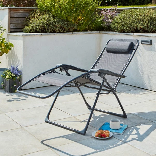 Helsinki Lounger 7 Helsinki Lounger - Image 5