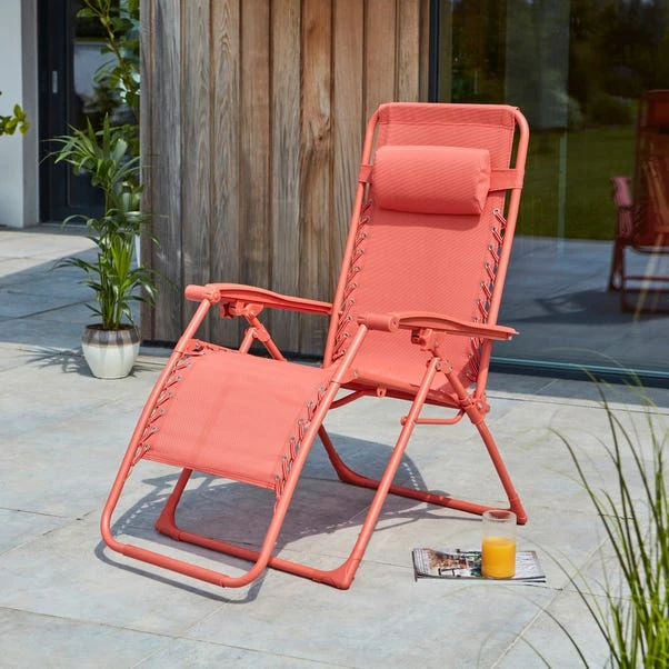 Helsinki Lounger 3 Helsinki Lounger