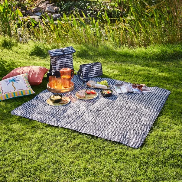 Polka Dot Picnic Blanket 3 Polka Dot Picnic Blanket
