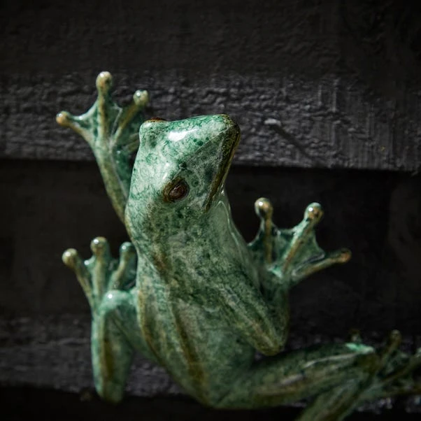 Resin Frog Wall Ornament 4 Resin Frog Wall Ornament - Image 2
