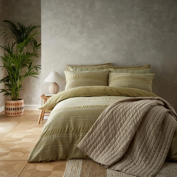 Alara Jaquard 100% Cotton Duvet Cover And Pillowcase Set 14 Alara Jaquard 100% Cotton Duvet Cover And Pillowcase Set - Image 12