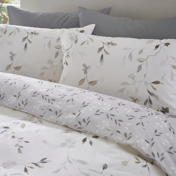 Moonlight Floral 144 Thread Count Reversible Duvet Cover & Pillowcase Set 18 Moonlight Floral 144 Thread Count Reversible Duvet Cover & Pillowcase Set - Image 16