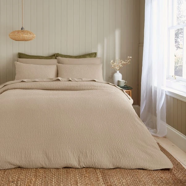 Larken Seersucker Standard Pillowcase Pair 12 Larken Seersucker Standard Pillowcase Pair - Image 10