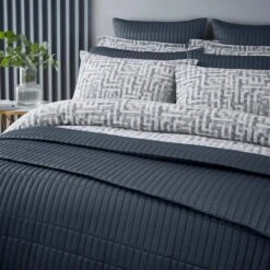 Indus Geo Jacquard 100% Cotton Duvet Cover And Pillowcase Set 36 Indus Geo Jacquard 100% Cotton Duvet Cover And Pillowcase Set -Home Luxe Studio 30929882 alt03