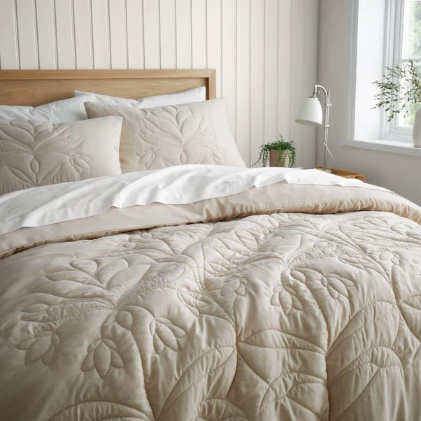 Quilted Nouveau Duvet Cover And Pillowcase Set 11 Quilted Nouveau Duvet Cover And Pillowcase Set - Image 9