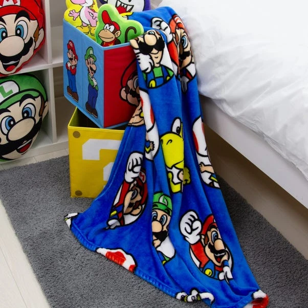 Super Mario Circles Fleece Blanket 5 Super Mario Circles Fleece Blanket - Image 3