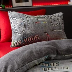 Catherine Lansfield Game Over Fleece Duvet Cover And Pillowcase Set 21 Catherine Lansfield Game Over Fleece Duvet Cover And Pillowcase Set -Home Luxe Studio 30931940 alt01