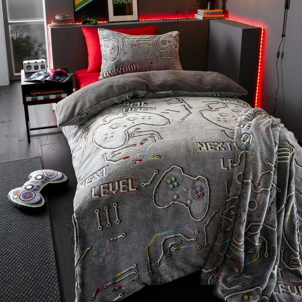 Catherine Lansfield Game Over Fleece Cushion 5 Catherine Lansfield Game Over Fleece Cushion - Image 3