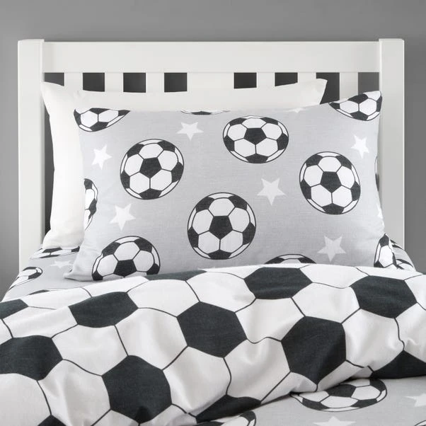 Catherine Lansfield Football Stars Brushed Cotton Duvet Cover And Pillowcase Set 4 Catherine Lansfield Football Stars Brushed Cotton Duvet Cover And Pillowcase Set - Image 2