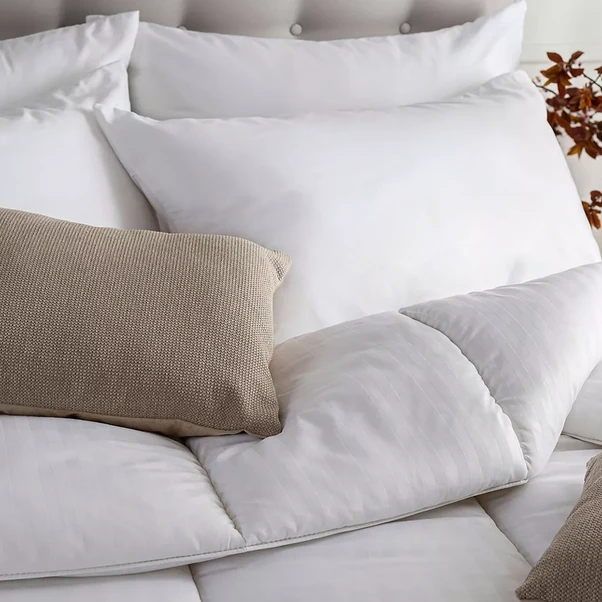 Snuggledown Hotel Luxurious Pillow Pair 5 Snuggledown Hotel Luxurious Pillow Pair - Image 3