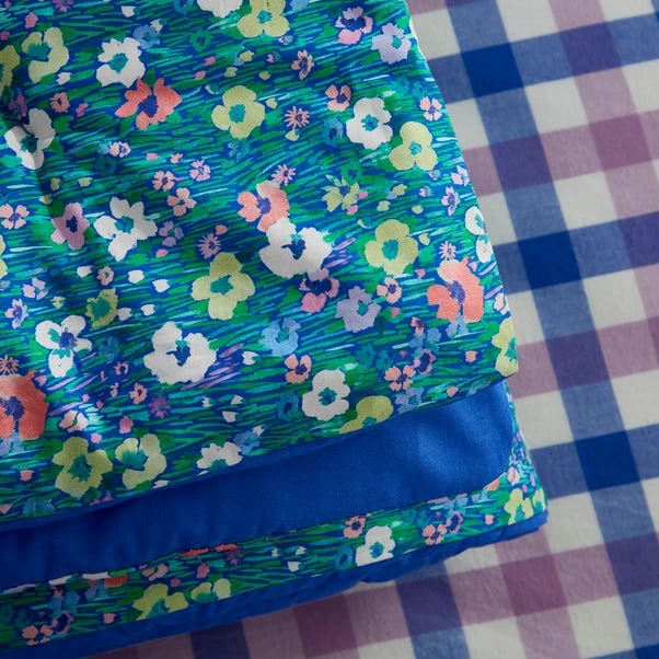 Sophie Robinson Petal Meadow Bedspread 6 Sophie Robinson Petal Meadow Bedspread - Image 4