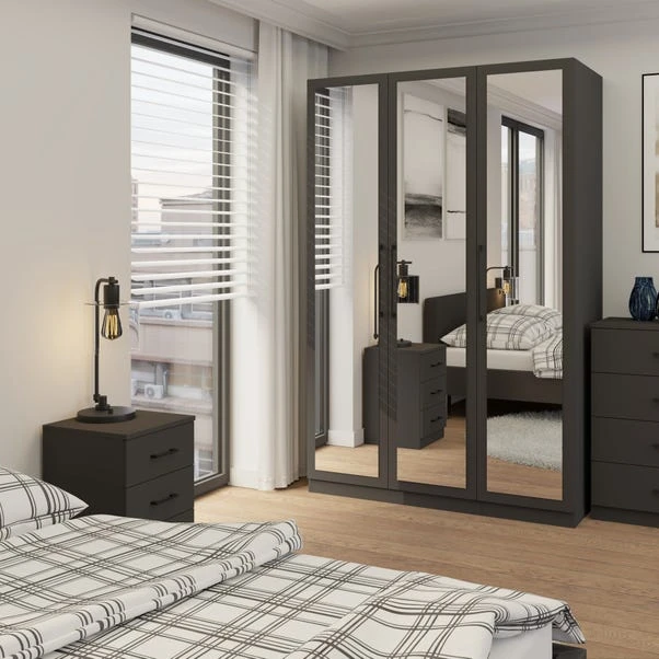 Harmony Foster Triple Wardrobe 3 Harmony Foster Triple Wardrobe