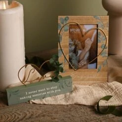 Love Story Engaged Wire Heart Photo Frame 11 Love Story Engaged Wire Heart Photo Frame -Home Luxe Studio 30937173 alt04