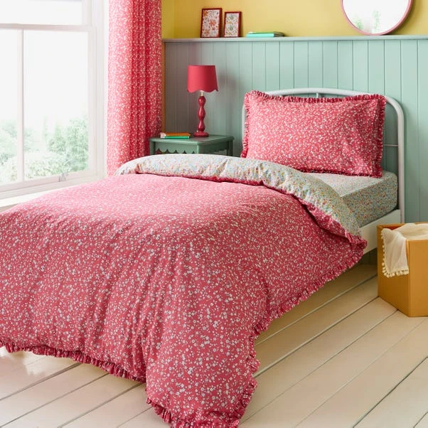 Ditsy Frill Reversible Duvet Cover And Pillowcase Set 5 Ditsy Frill Reversible Duvet Cover And Pillowcase Set - Image 3