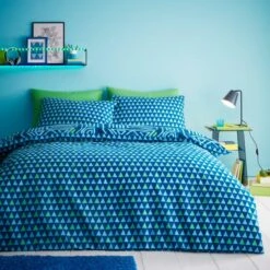 Neon Gamer Reversible Duvet Cover And Pillowcase Set 28 Neon Gamer Reversible Duvet Cover And Pillowcase Set -Home Luxe Studio 30945443 alt02