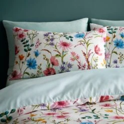Foxley Ditsy Duvet Cover & Pillowcase Set 37 Foxley Ditsy Duvet Cover & Pillowcase Set -Home Luxe Studio 30957156 alt01