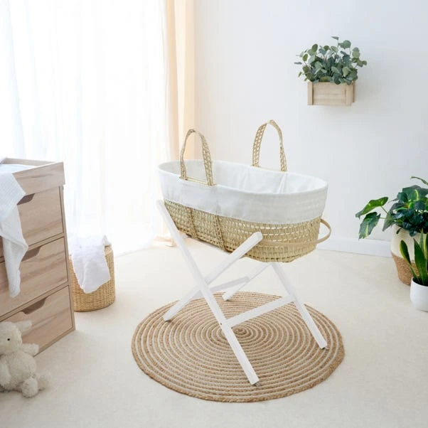 Clair De Lune White Scandi Moses Basket With Folding Stand 3 Clair De Lune White Scandi Moses Basket With Folding Stand