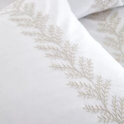 Bianca Embroidery Leaf Duvet Cover And Pillowcase Set 39 Bianca Embroidery Leaf Duvet Cover And Pillowcase Set -Home Luxe Studio 30962886 alt04