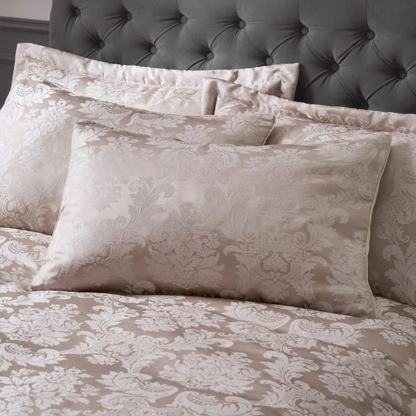 Catherine Lansfield Damask Jacquard Duvet Cover And Pillowcase Set 19 Catherine Lansfield Damask Jacquard Duvet Cover And Pillowcase Set - Image 17