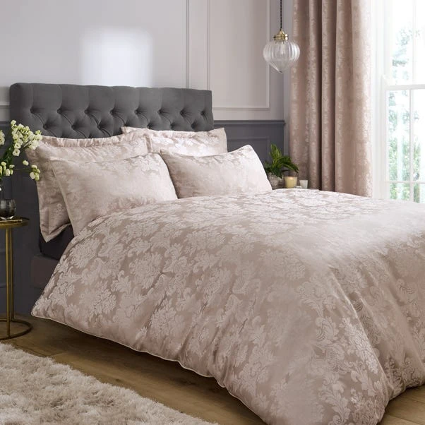 Catherine Lansfield Damask Jacquard Duvet Cover And Pillowcase Set 8 Catherine Lansfield Damask Jacquard Duvet Cover And Pillowcase Set - Image 6