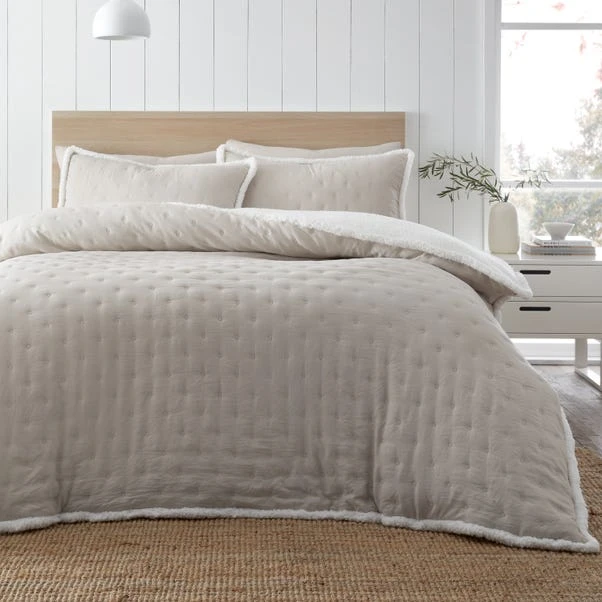 Catherine Lansfield Cosy Nori Soft Sherpa Duvet Cover And Pillowcase Set 21 Catherine Lansfield Cosy Nori Soft Sherpa Duvet Cover And Pillowcase Set - Image 19