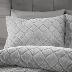 Catherine Lansfield Cosy Diamond Duvet Cover And Pillowcase Set 35 Catherine Lansfield Cosy Diamond Duvet Cover And Pillowcase Set -Home Luxe Studio 30963056 alt01