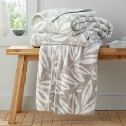 So Soft Sorrel Throw 130cm X 170cm 24 So Soft Sorrel Throw 130cm X 170cm -Home Luxe Studio 30966029 alt08