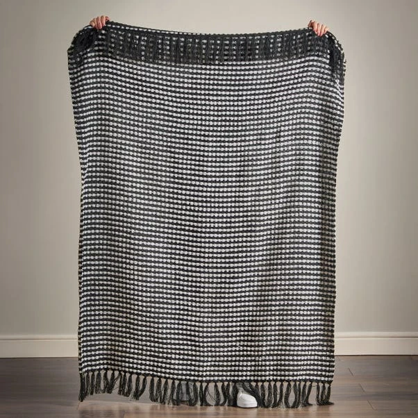 Catherine Lansfield Stab Stitch Throw 125cm X 150cm 6 Catherine Lansfield Stab Stitch Throw 125cm X 150cm - Image 4