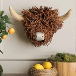 Voyage Maison Hewie Wall Mounted Highland Cow Ornament