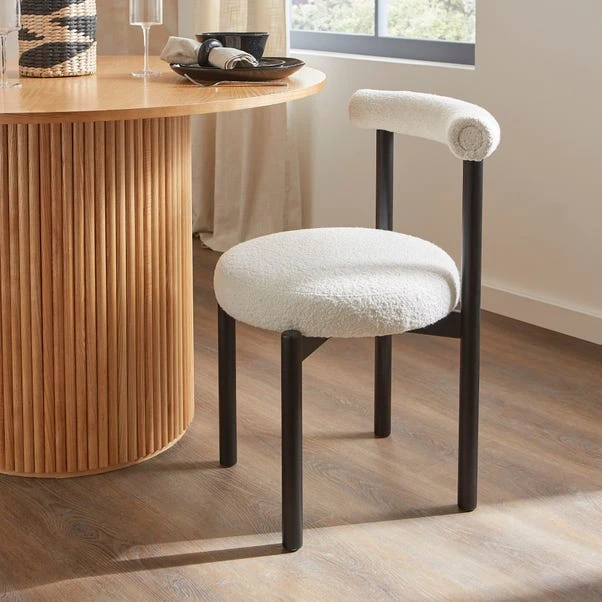 Amari 4 Seater Round Dining Table With 4 Violeta Ivory Boucle Dining Chairs 4 Amari 4 Seater Round Dining Table With 4 Violeta Ivory Boucle Dining Chairs - Image 2